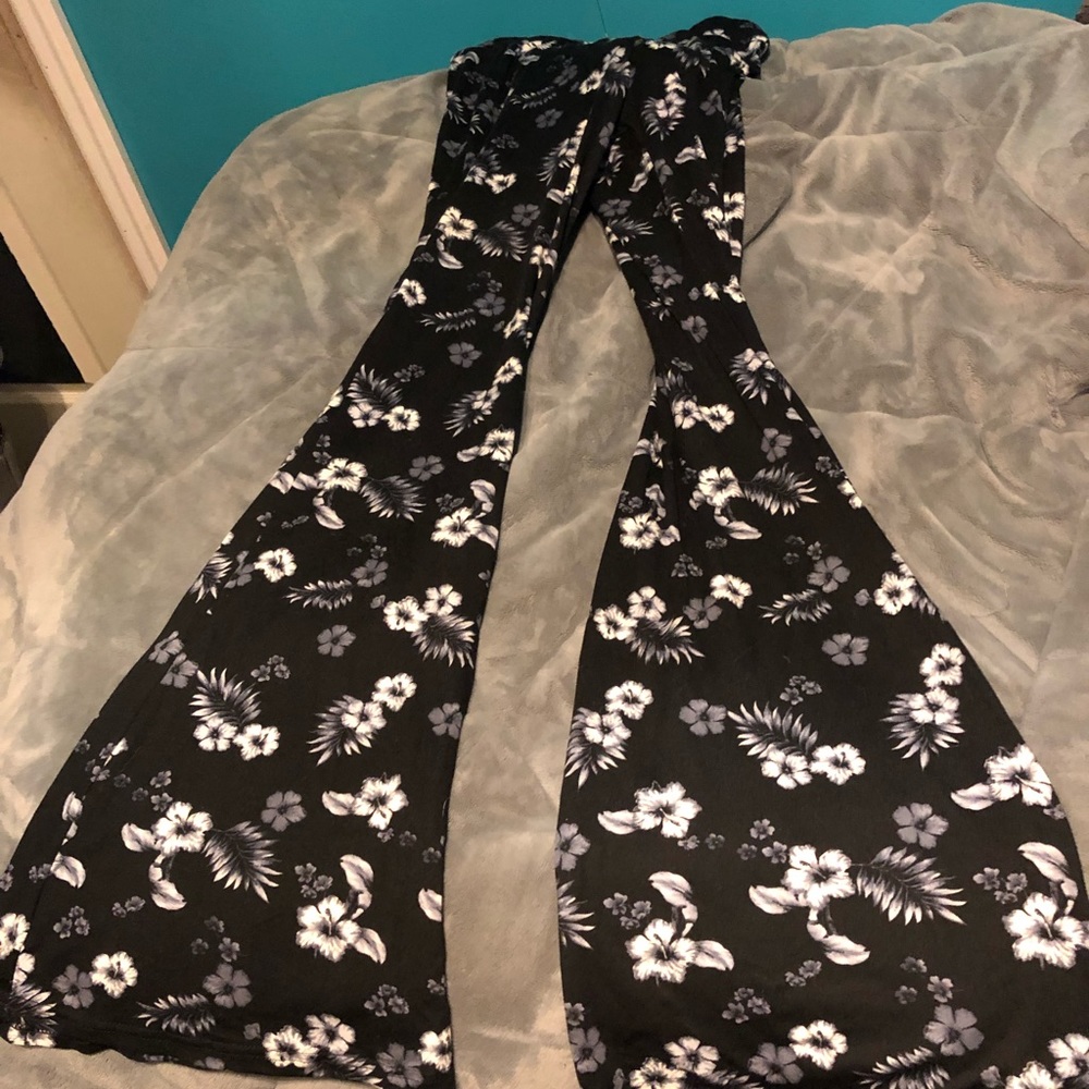 Floral wide leg pants